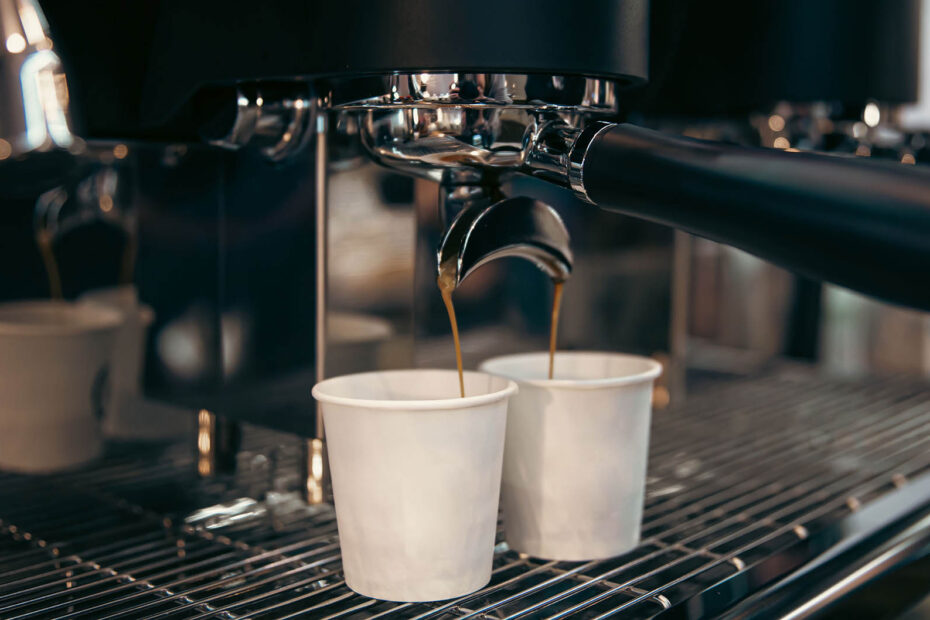 cafeteras y formas de preparar una buena taza de cafe